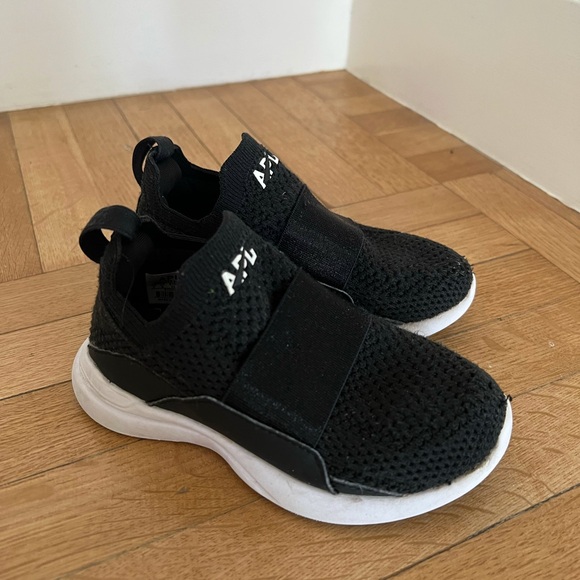 APL Kid's TechLoom Bliss Black / White sneakers - Picture 1 of 9